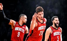 瓦力棋牌游戏-热火胜76人领跑东部