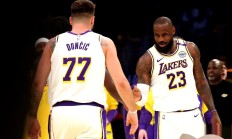 瓦力棋牌官网-比豪斯登场神奇！湖人大胜凯尔特人