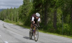 瓦力棋牌-杜兰特一剑封喉，独行侠的利刃在布鲁克林之夜如何被淬炼成冰