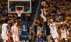 瓦力棋牌入口-NBA总决赛次轮，火箭队扳回一城！