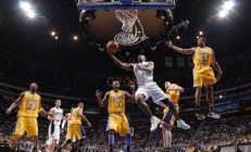 瓦力棋牌官网-足球艺术的双重变奏，多特蒙德奇迹逆转与C罗的天神下凡