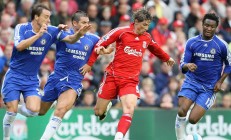 瓦力棋牌-红色狂飙碾压银箭，诺里斯火热状态点燃赛道，一场F1的颠覆之战