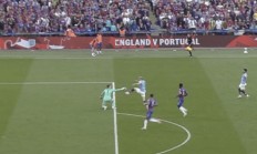 瓦力棋牌游戏-曼联客场大胜水晶宫，拉什福德梅开二度成为全场焦点的简单介绍