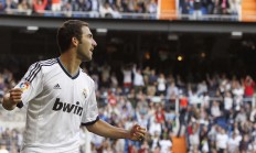 瓦力棋牌官网-冰与火之歌，挪威的极寒风暴如何在那不勒斯的烈焰中封神