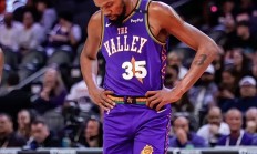 瓦力棋牌app-灰熊客场战胜开拓者，结束两连败