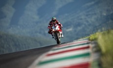 瓦力棋牌入口-神话重演，雅典铁骑踏破铁血马竞，穆勒的奥林匹亚式统治