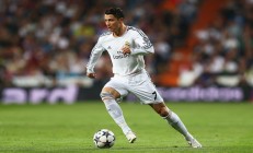 瓦力棋牌app-逆势一剑，久保建英如何击穿安哥拉的钢铁森林