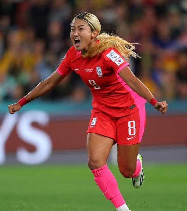 德国队女足备战世界杯，士气高涨