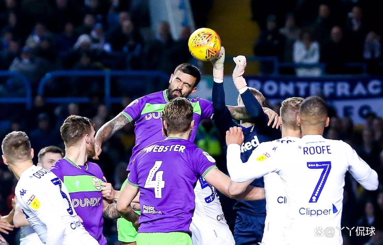 利兹联将对阵南安普顿,双方对决备受关注 利兹联将对阵南安普顿,双方对决备受关注