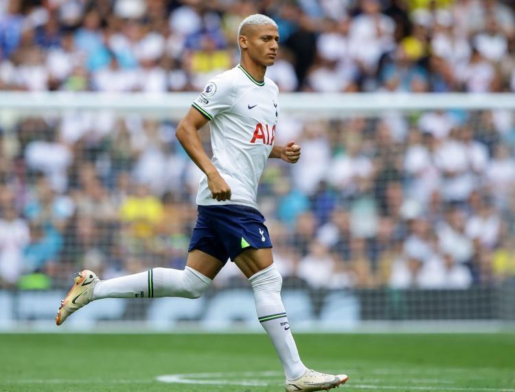 关于热刺前锋突破防线:疾风般速度引领攻势的信息 关于热刺前锋突破防线:疾风般速度引领攻势的信息