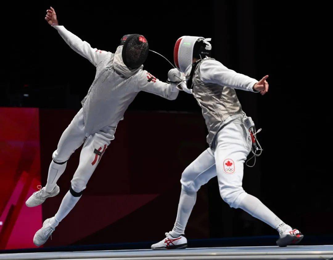 捷克击剑选手战胜对手,晋级四强 捷克击剑选手战胜对手,晋级四强