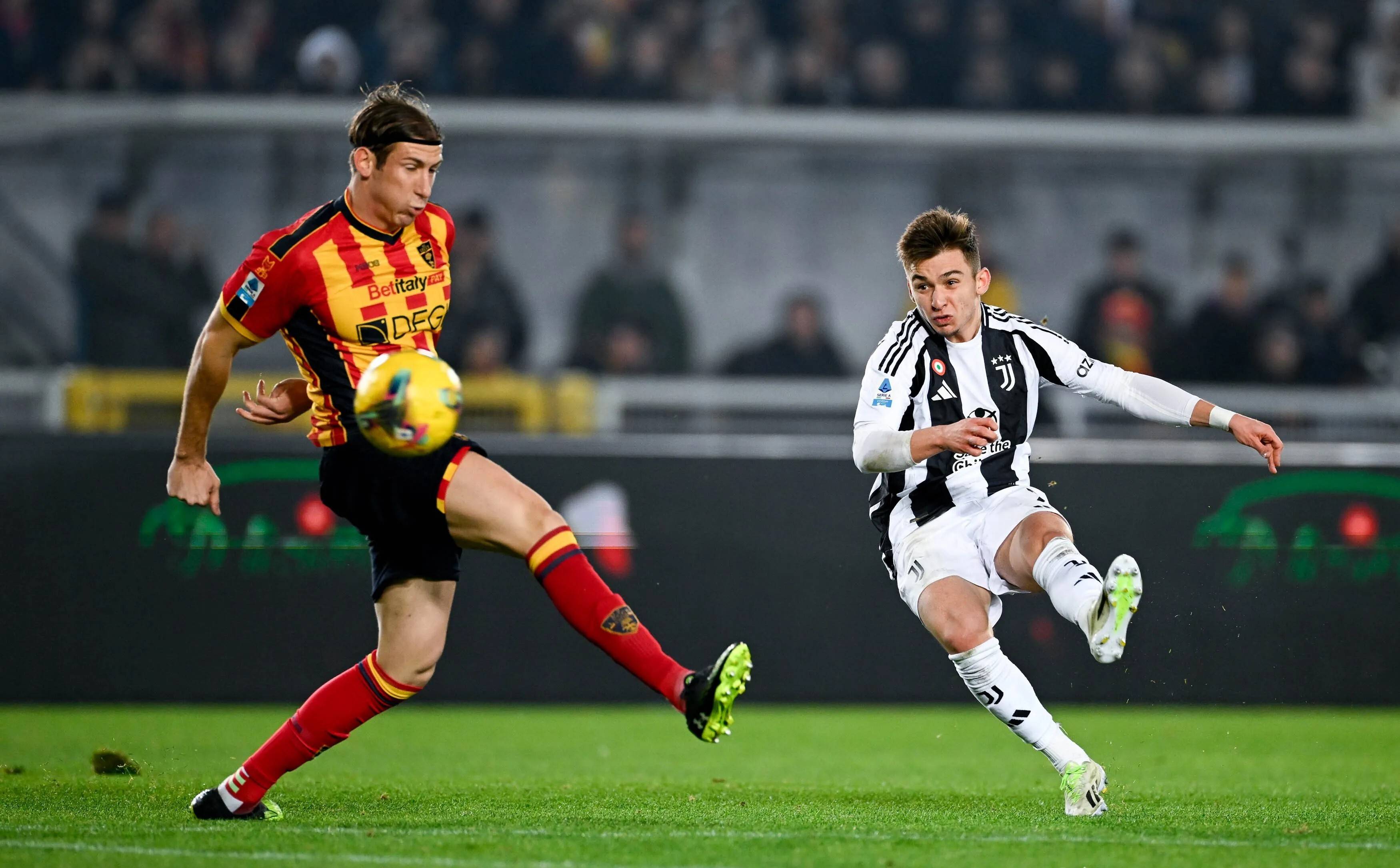 包含那不勒斯大胜对手,继续领跑积分榜的词条 包含那不勒斯大胜对手,继续领跑积分榜的词条