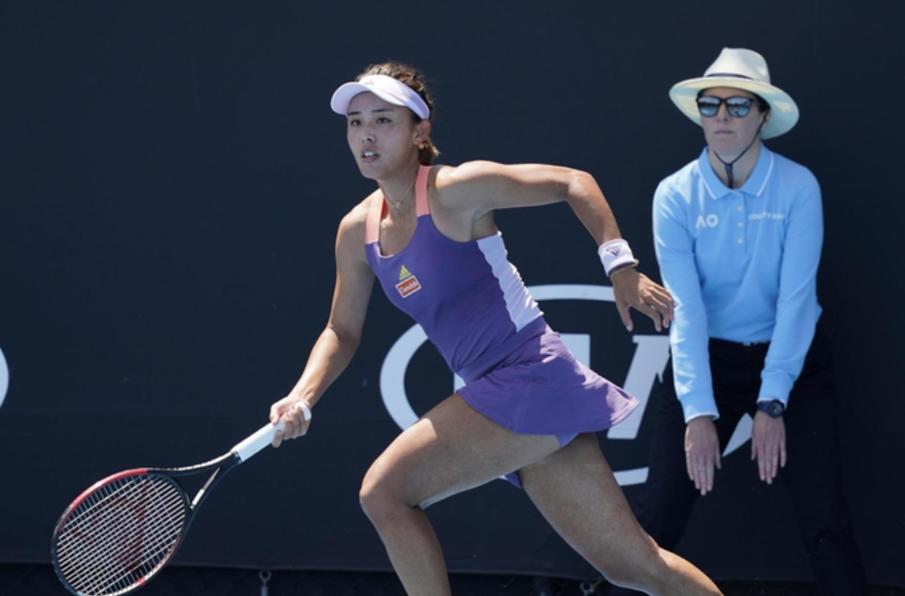 FNC力克SHR，Perkz关键团战开团秒人峡谷大战四强赛，强势挺进下一轮