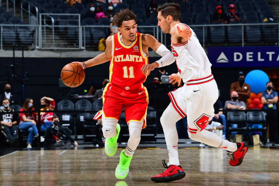 关于老鹰逆转战胜公牛,特雷杨关键时刻暴扣的信息 关于老鹰逆转战胜公牛,特雷杨关键时刻暴扣的信息