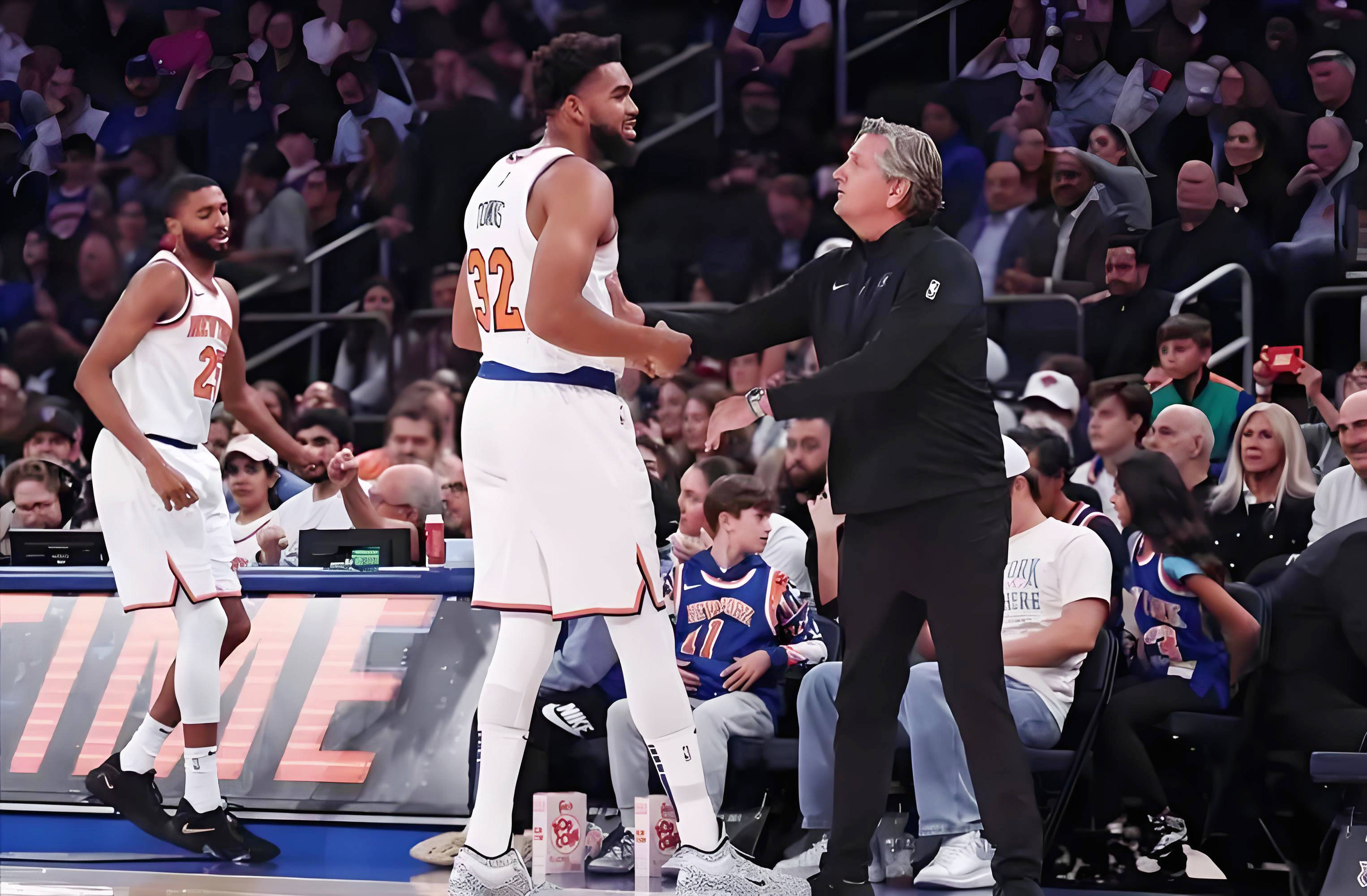 尼克斯球员展现锐气备战新赛季