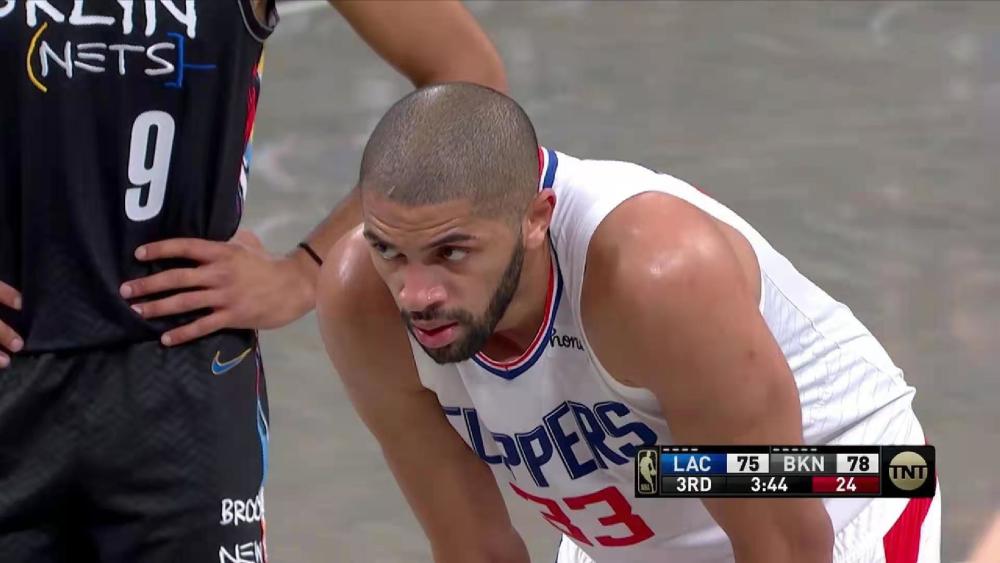 猛龙主场战胜篮网,凯尔-洛瑞砍下全队最高得分 猛龙主场战胜篮网,凯尔-洛瑞砍下全队最高得分