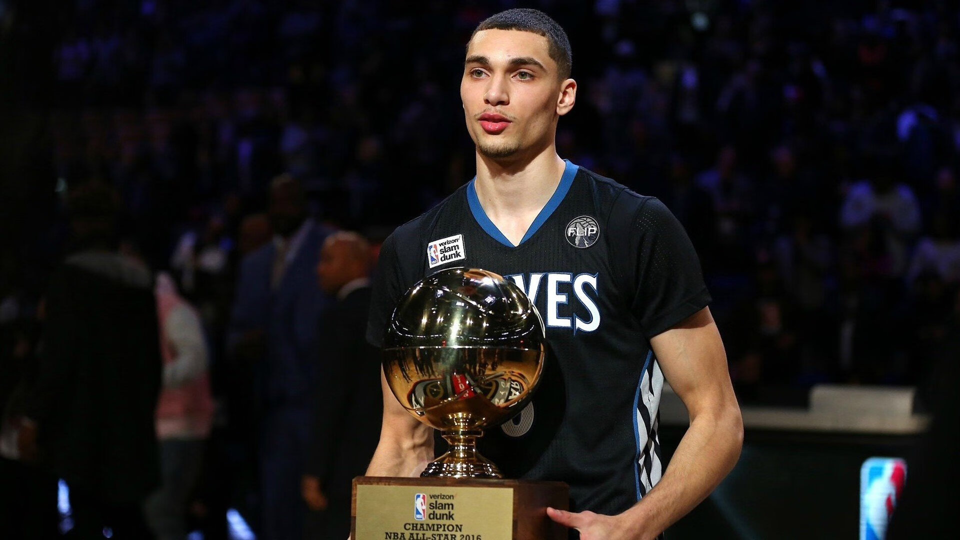 欧冠决战夜，杜兰特完成三万分，巴黎与菲尼克斯的时差里，体育画下同心圆